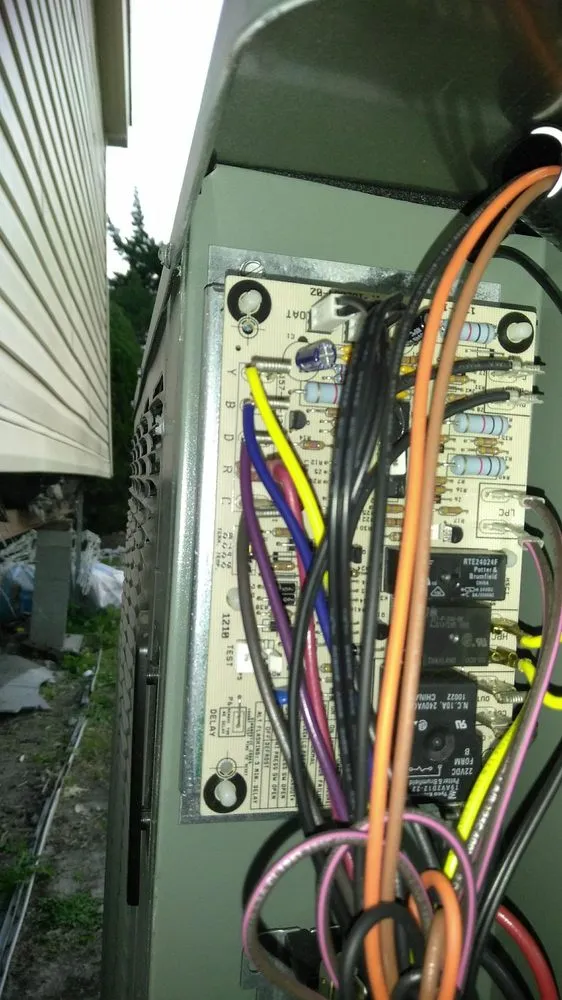 Slide of Riley's Air Heat and Appliance