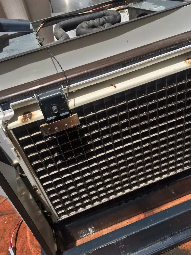 Slide of Riveras A/C Contractor