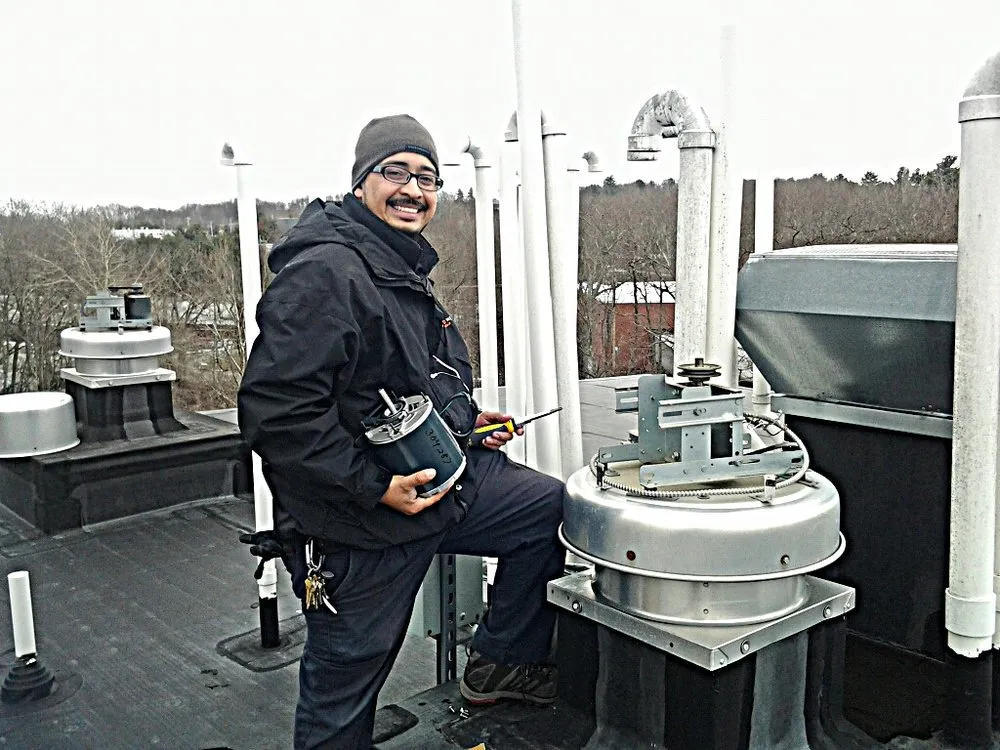 Slide of Rivera's Repair Service