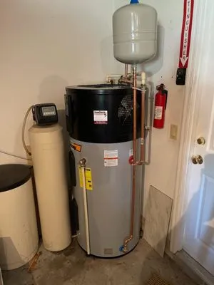 Riverside Drive Logo