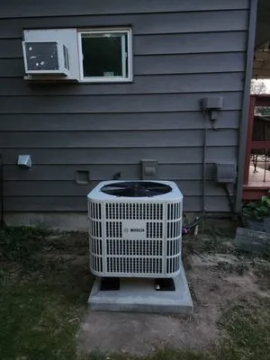 Riverside Mechanical Logo