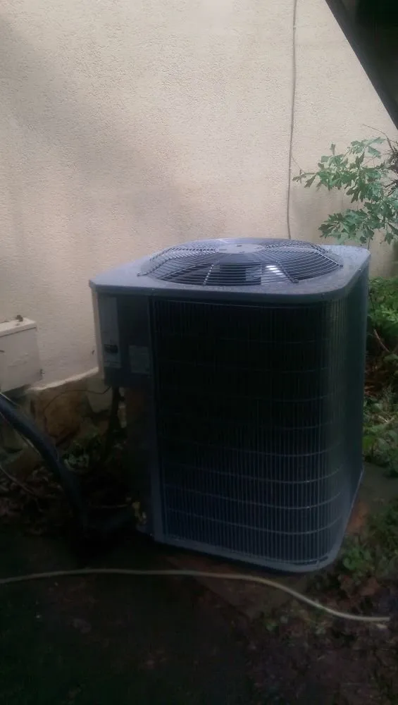 Slide of R&J Services