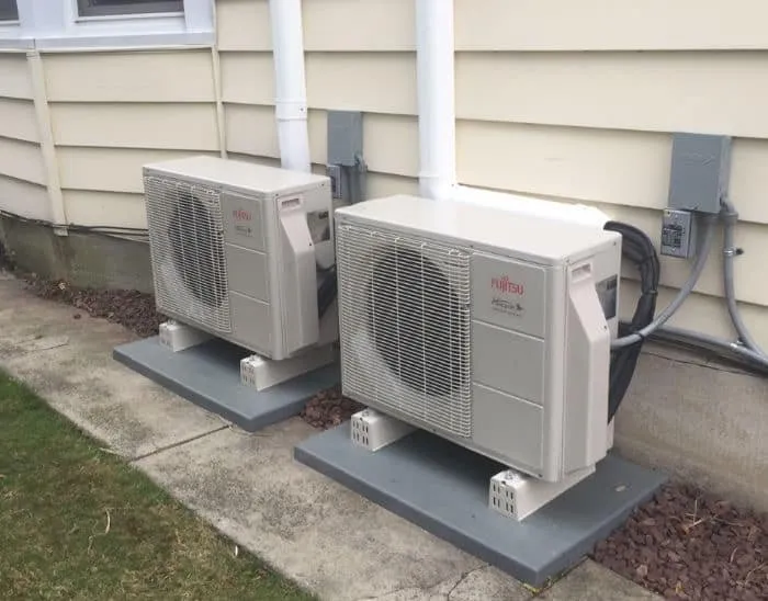 Slide of R&J Services