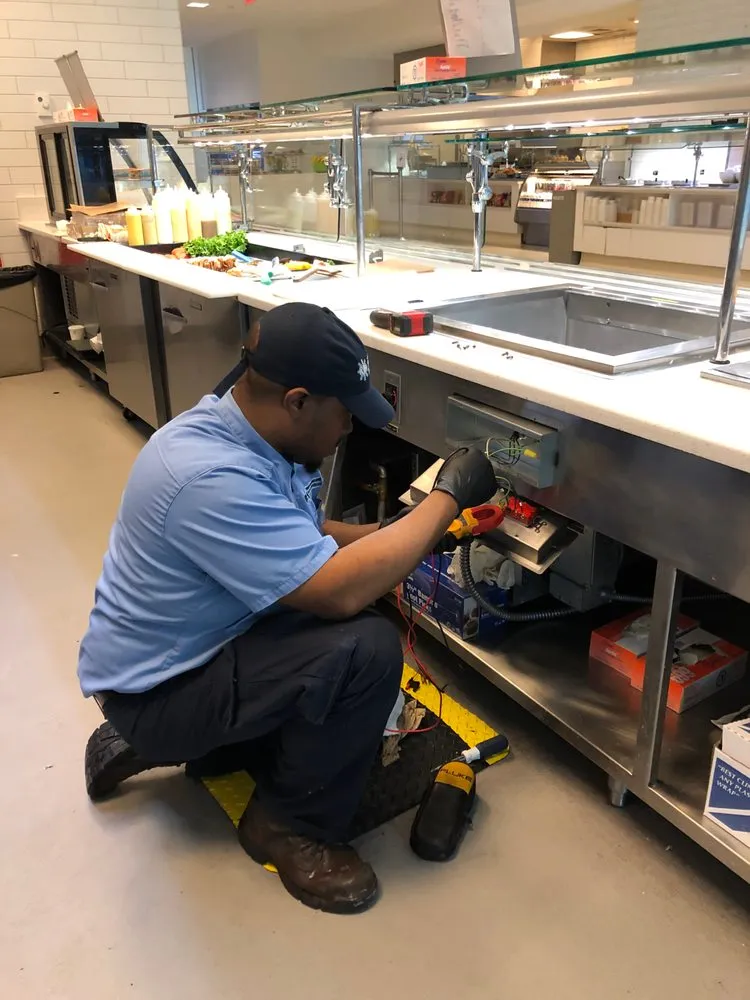 Slide of RJH Air Conditioning & Refrigeration Service