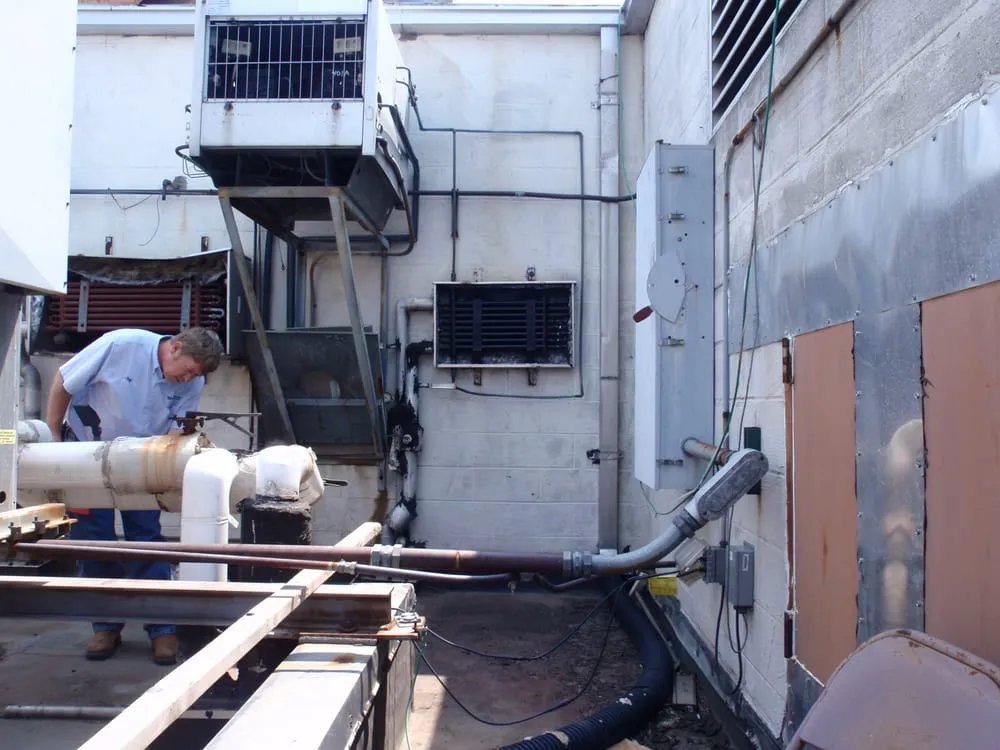 Slide of RJH Air Conditioning & Refrigeration Service