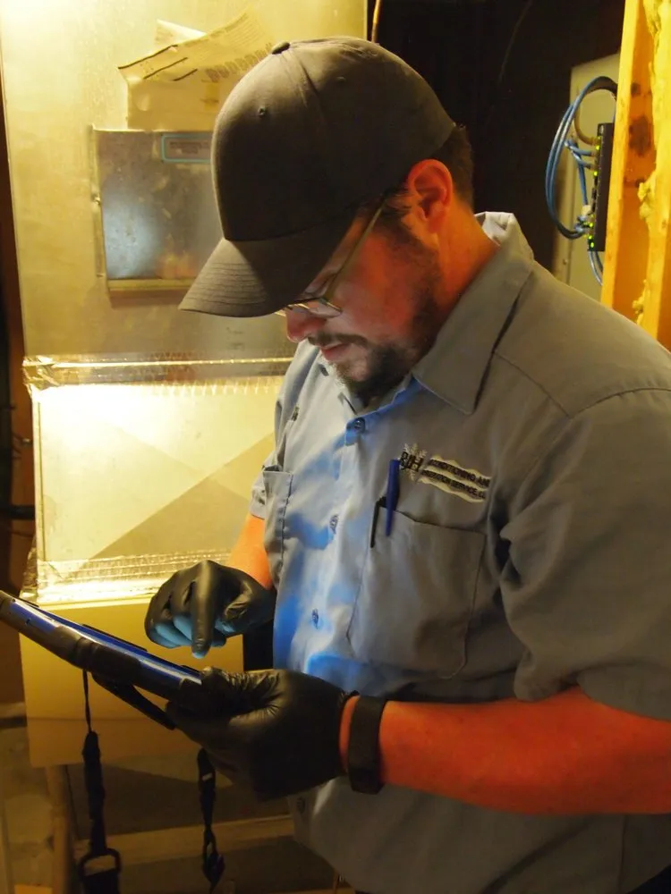 Slide of RJH Air Conditioning & Refrigeration Service