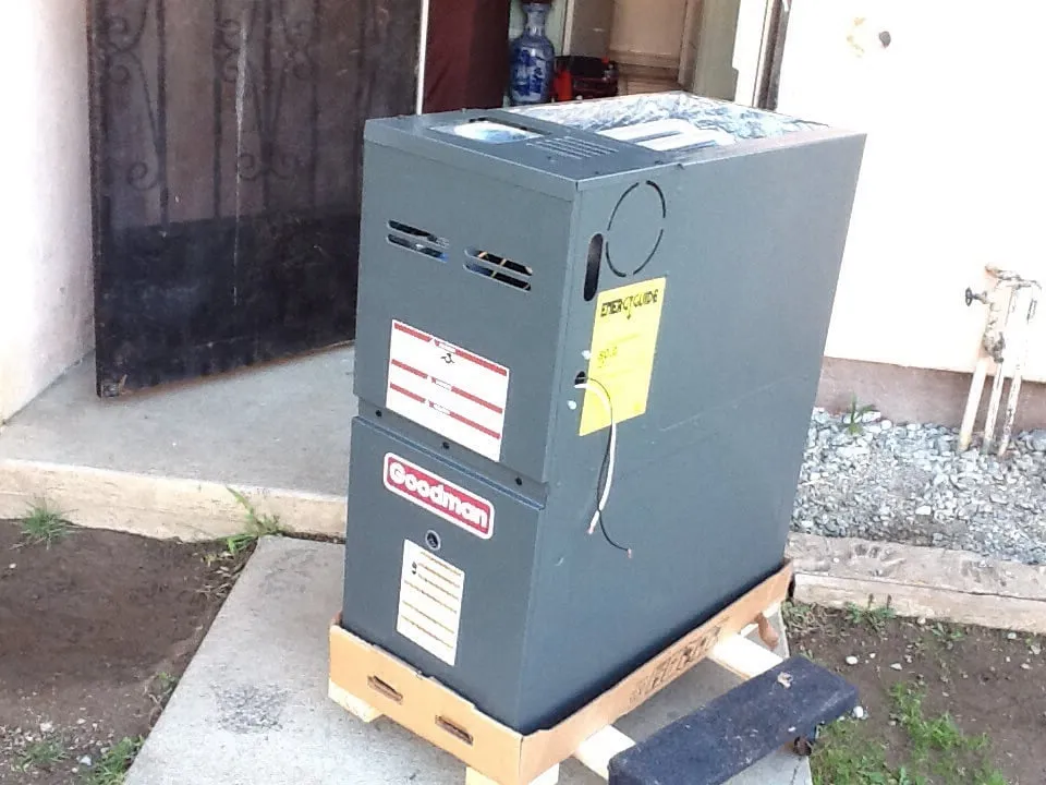 Slide of R/js Central