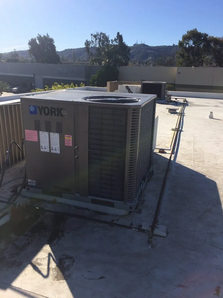 Slide of RL Wells Air Conditioning & Heating