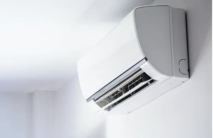 Slide of RMR Air Conditioning