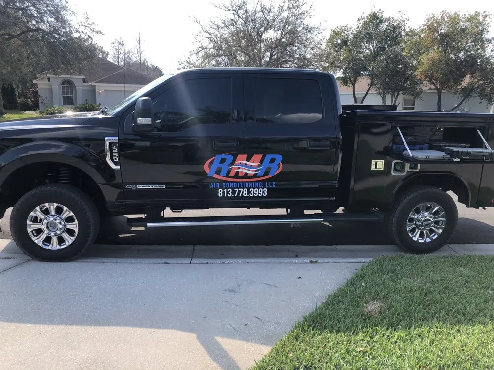 Slide of RMR Air Conditioning