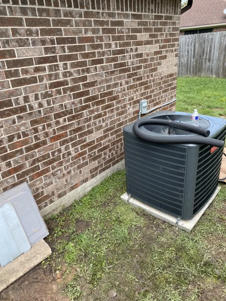 Slide of Robert's Air Conditioning & Heating Sales & Service