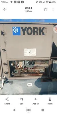 Rob's Plumbing & Heating Logo