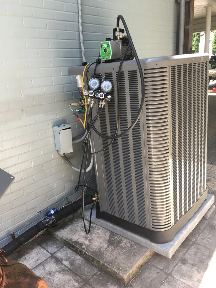 Slide of Roger Brown AC