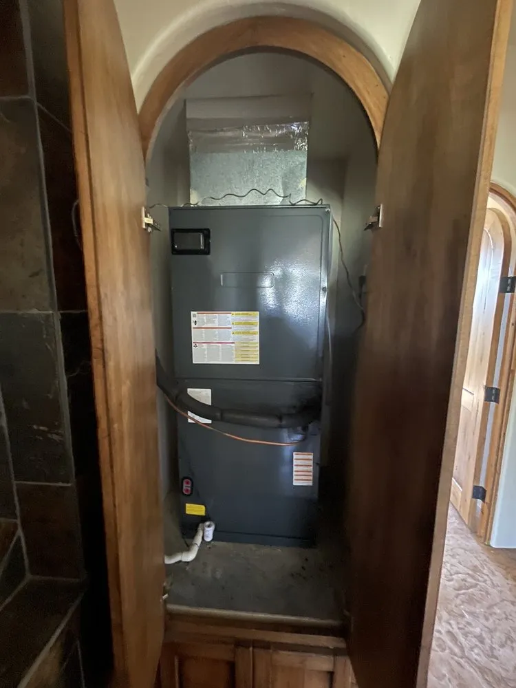 Slide of Roger Cox AC & Heating