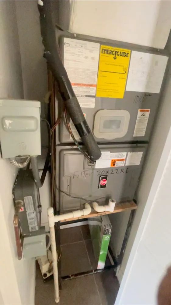 Slide of Rolando’s Helping Hands Service