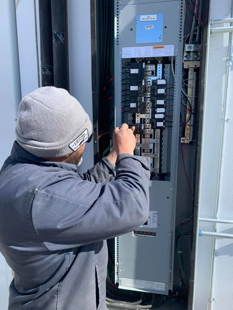 Slide of Romeo's Air Conditioning And Refrigeration