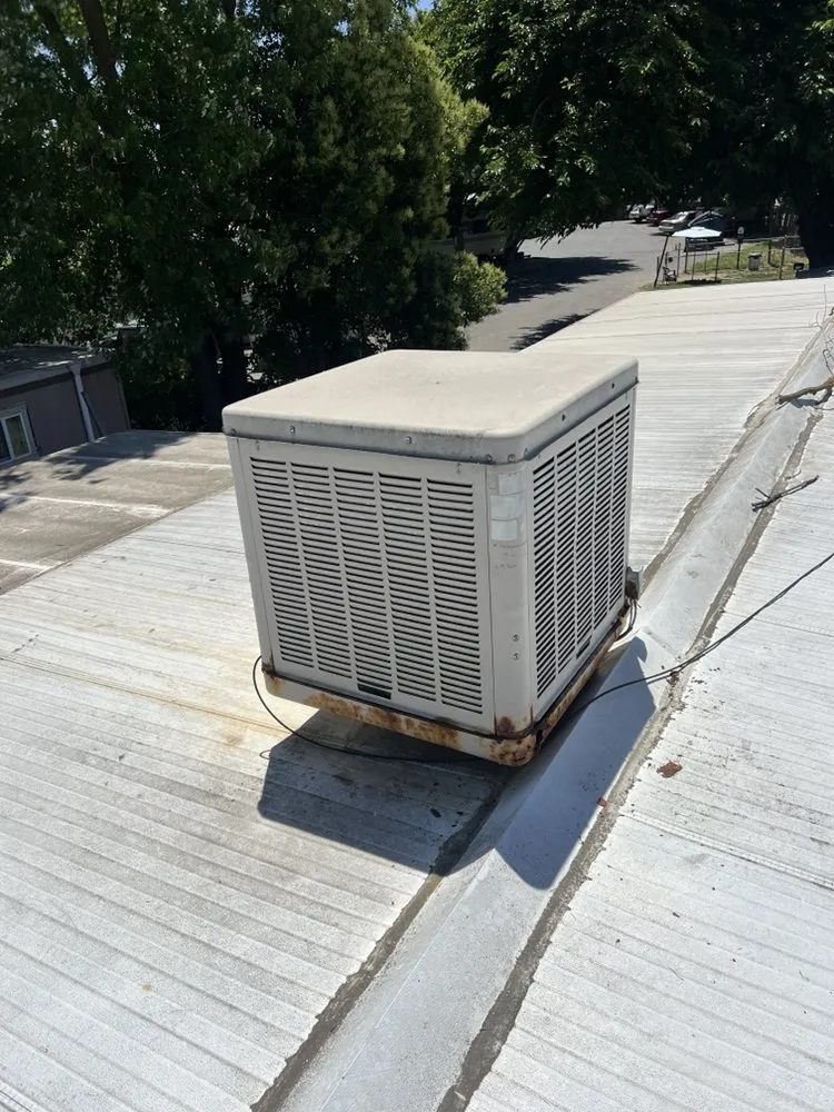 Slide of Romo Heating Air and Handyman services