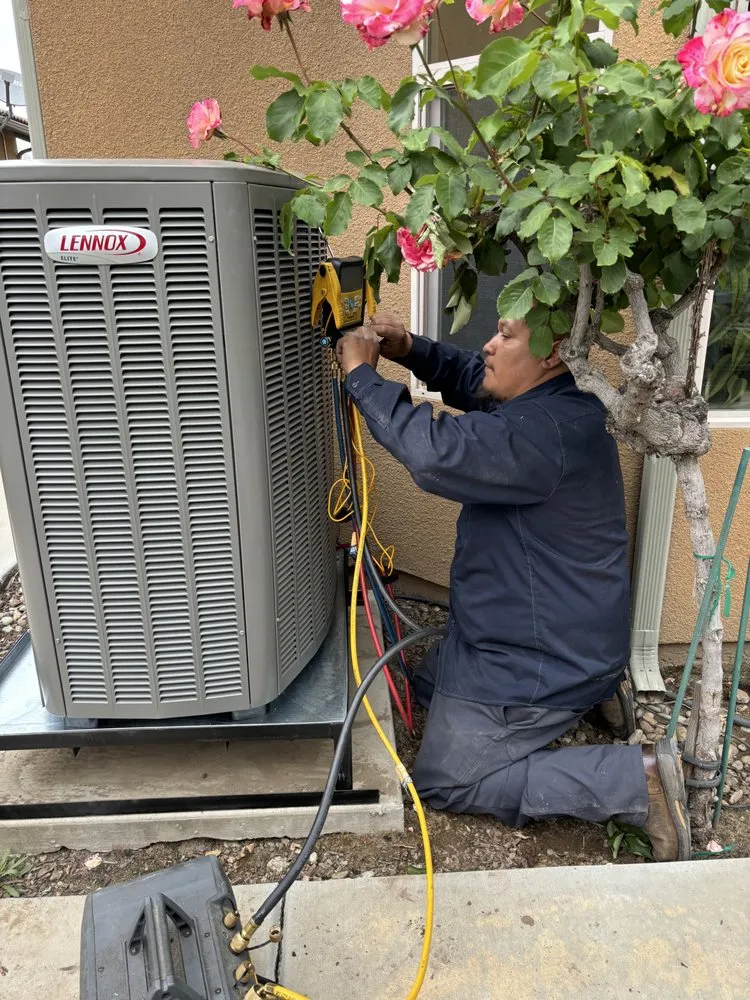 Slide of Roo's Heating And Air Conditioning