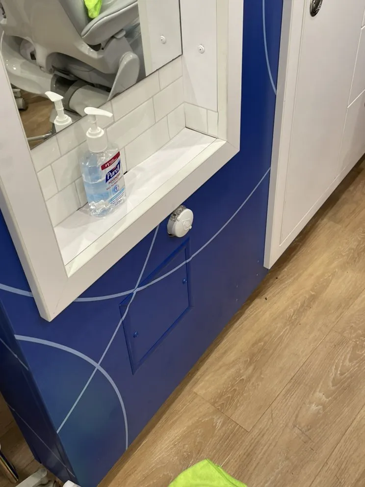 Slide of Ross RV Mobile Repair Service and Repair