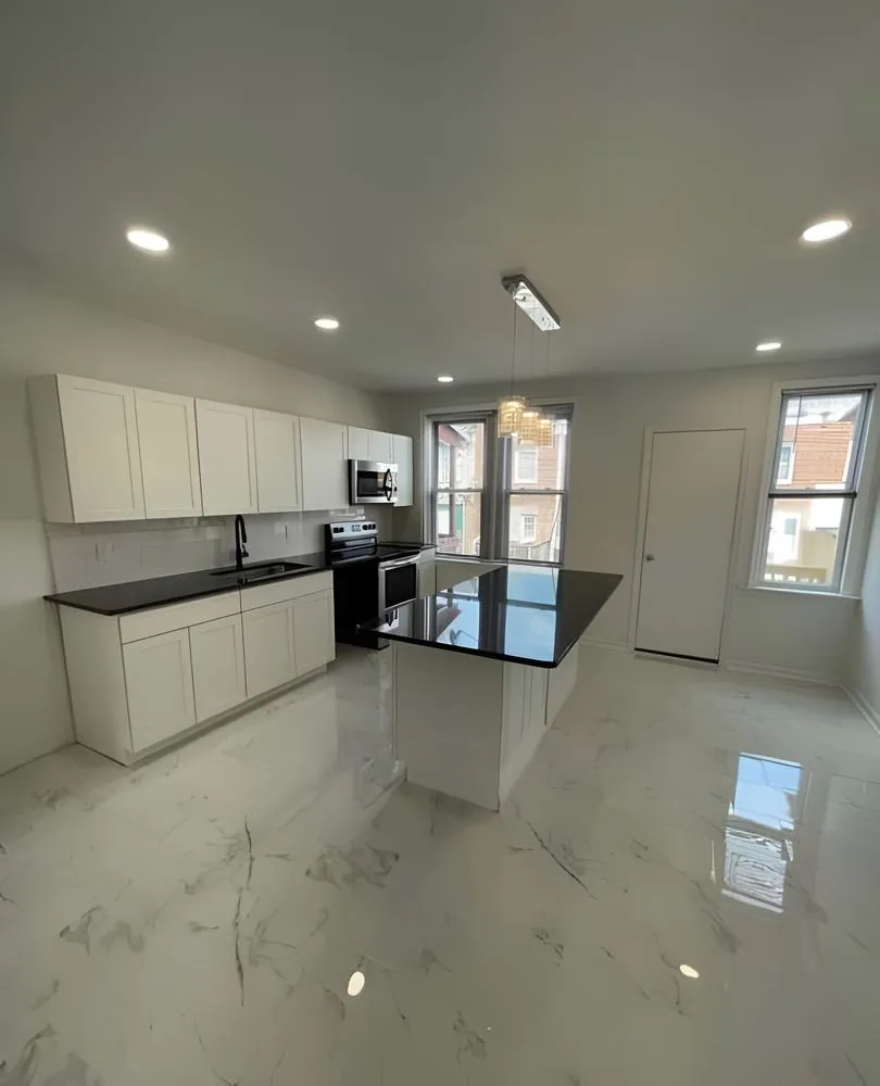 Slide of Rossano Home Services