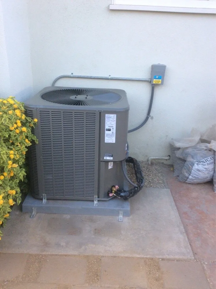 Slide of Rowland Air