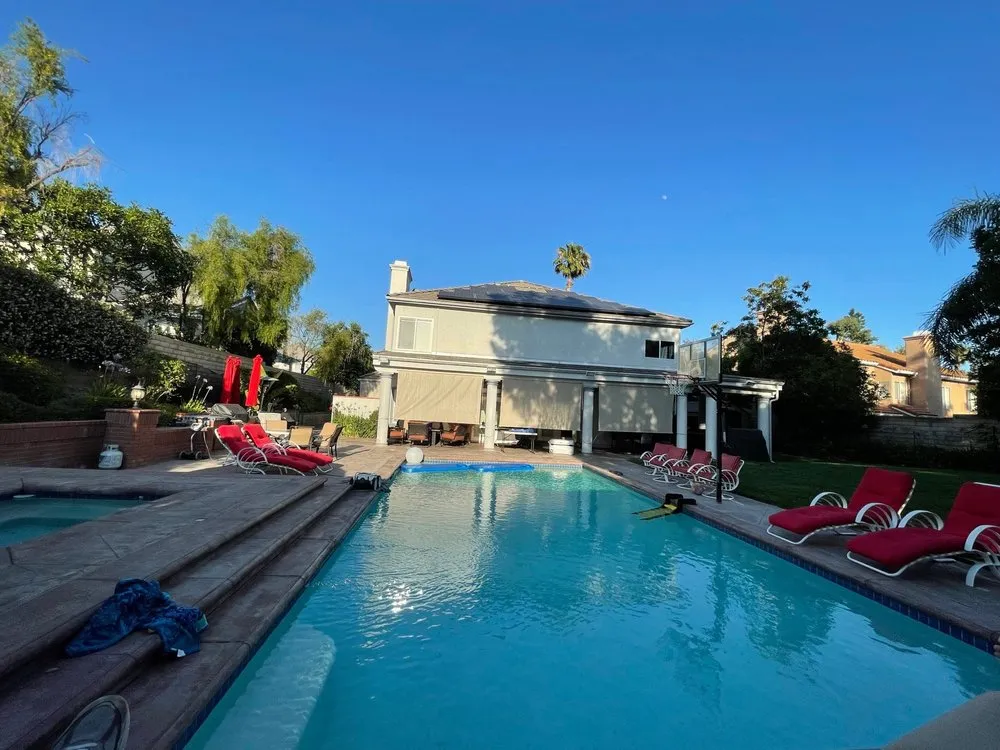 Slide of Rowland Air