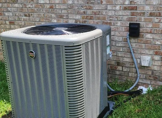 Royal Air Heating and Air Conditioning Logo