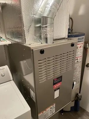 Royal Heating & Air Logo