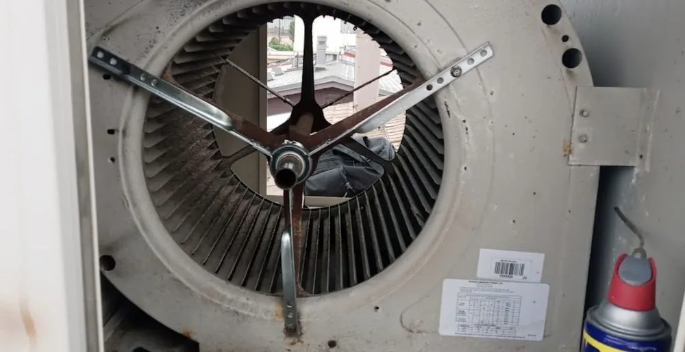 Slide of Royal Refrigeration Services