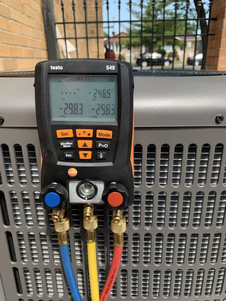 Slide of R&R Cooling Solutions