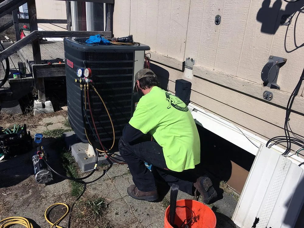 Slide of R&R Heating & Air Conditioning