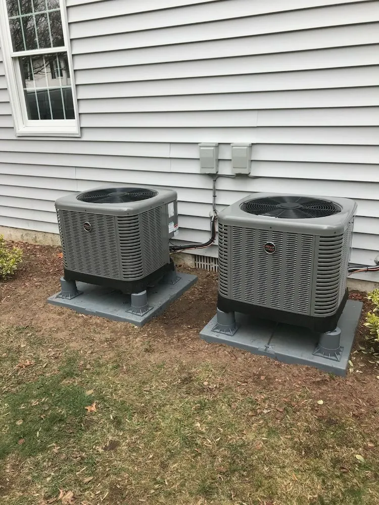 Slide of R&R HVAC Solutions