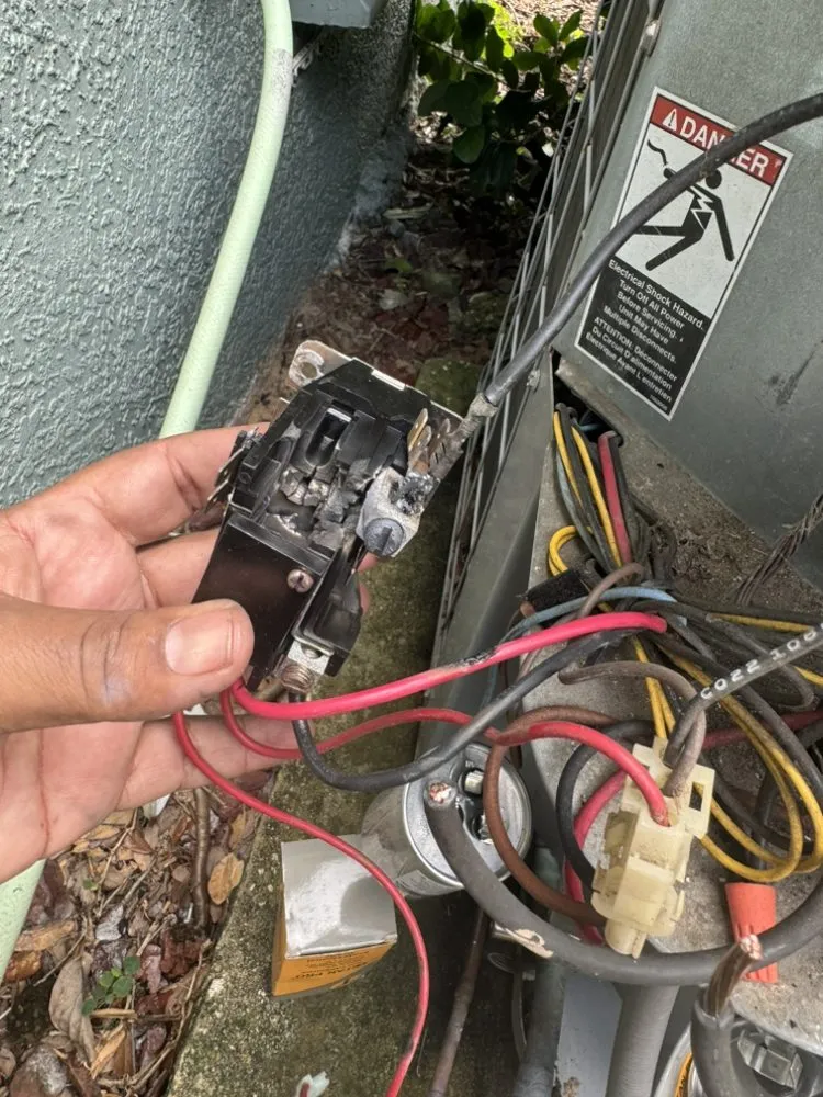 Slide of R&S Building Maintenance Services