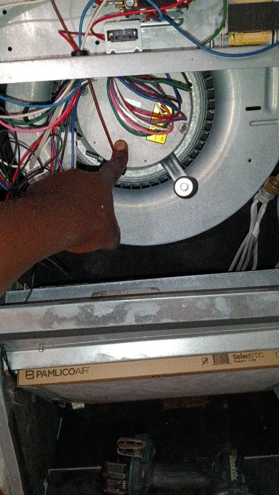 Slide of Ruchard AC Repair