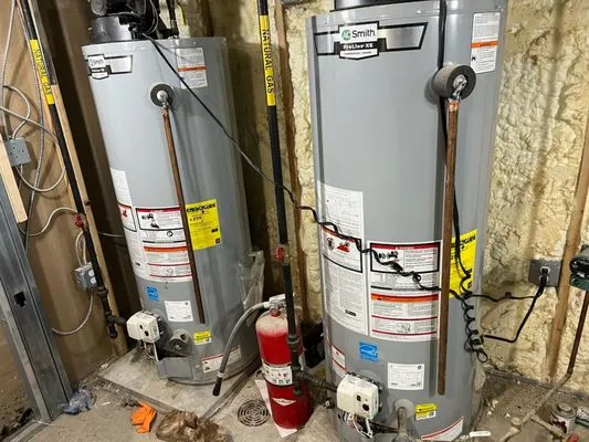 Rudi’s Mechanical Logo