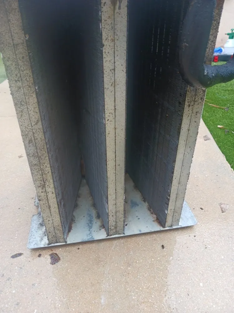 Slide of R&V Mechanical Air Conditioning