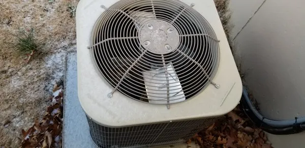 Ryan Heating Co Logo