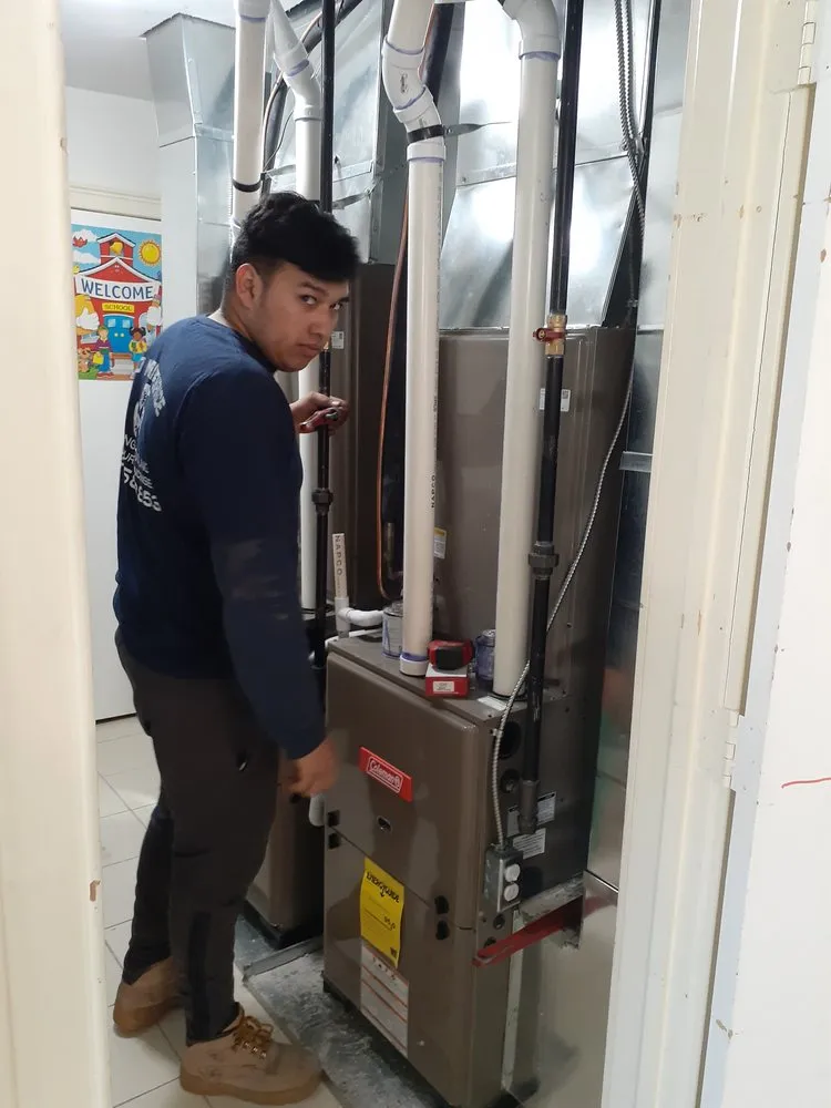 Slide of S & D Maintenance Heating & Cooling