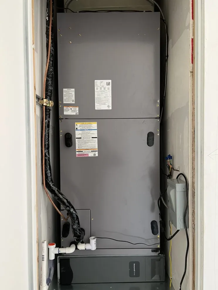 Slide of Salt River Air