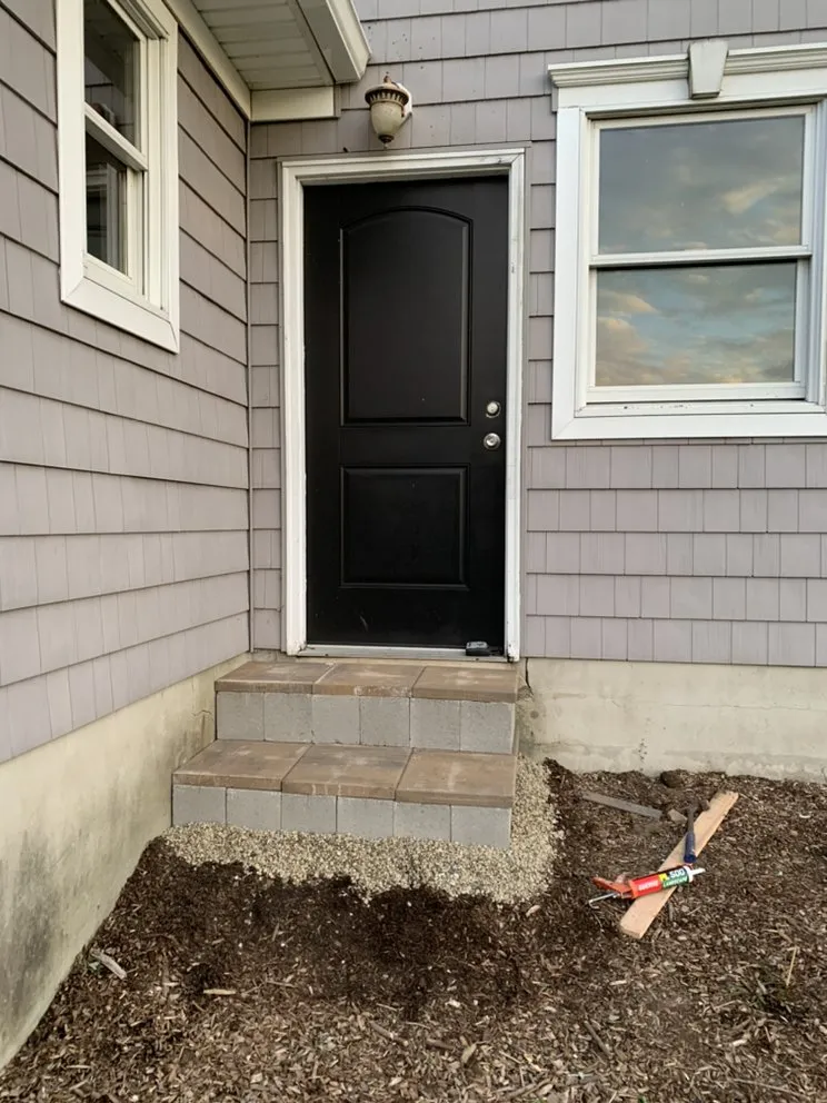 Slide of Samo Construction