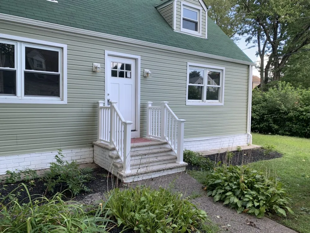 Slide of Samo Construction