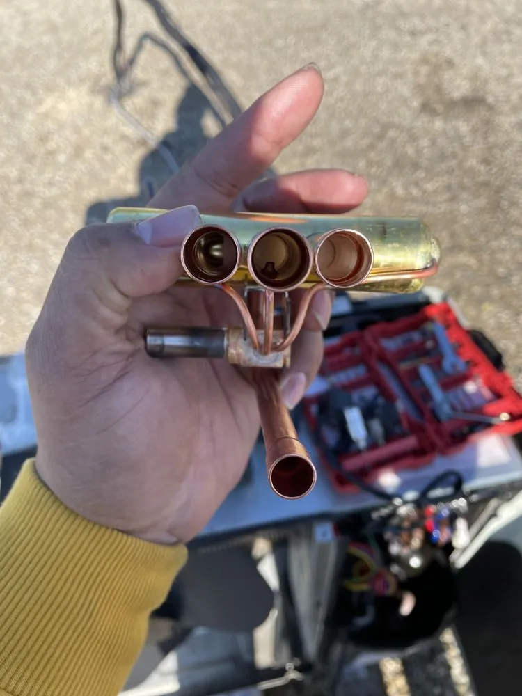 Slide of Samuel 319 Commercial Equipment Repair