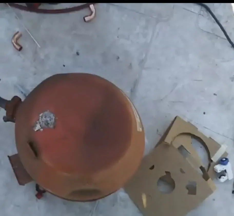 Slide of Samuel 319 Commercial Equipment Repair