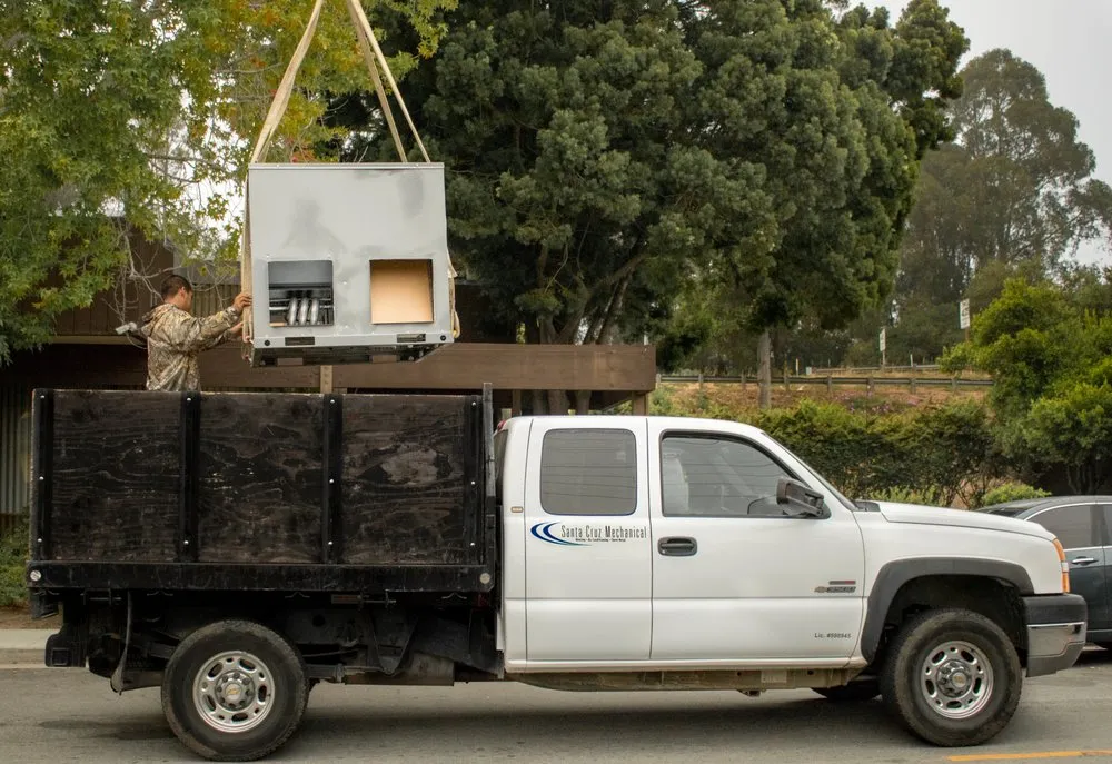 Slide of Santa Cruz Mechanical