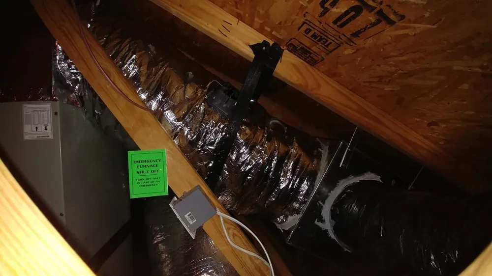 Slide of SantaAir Heating and Air