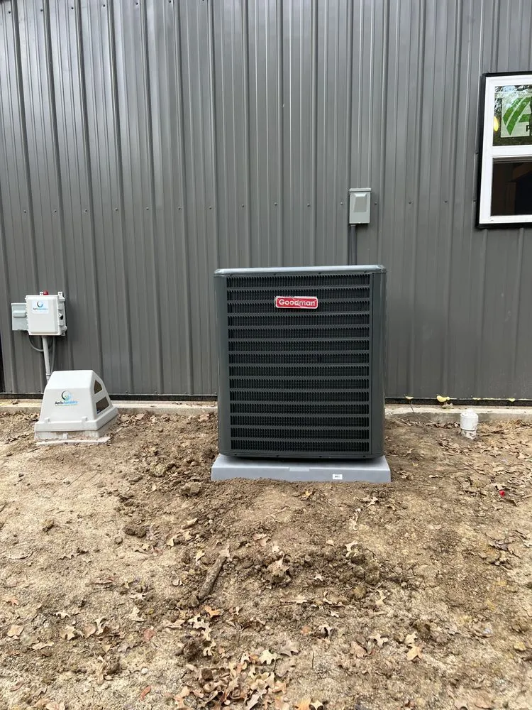 Slide of Santo's Heating Air Conditioning