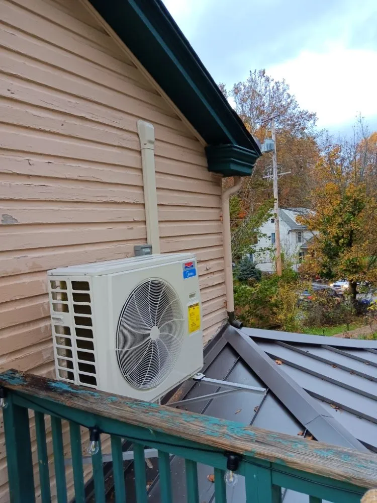 Certified AC installation for fast service in Douglassville, PA by Santos Mechanical