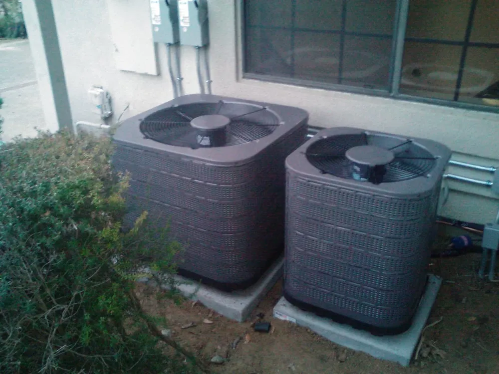 Slide of Saturn Air Heating & Cooling