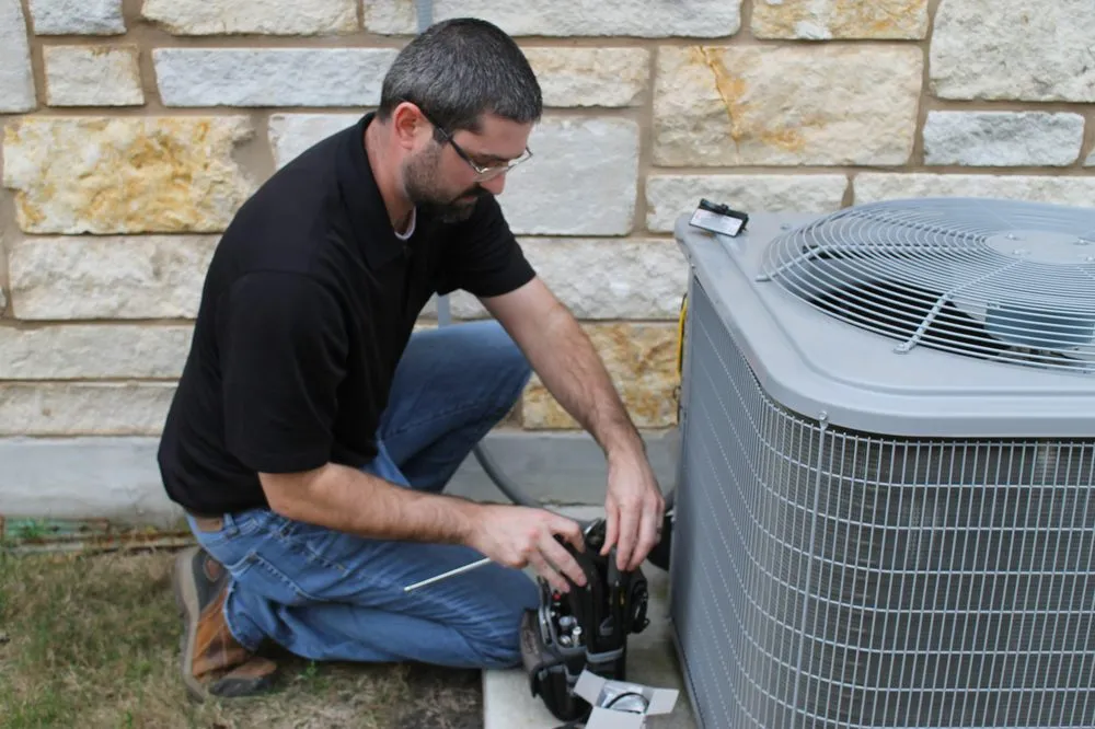 Slide of Saunders Heating and Air