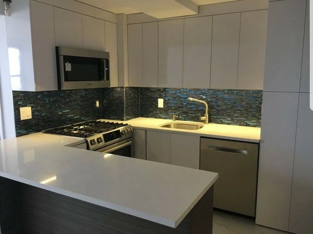 Slide of Savvy Renovation